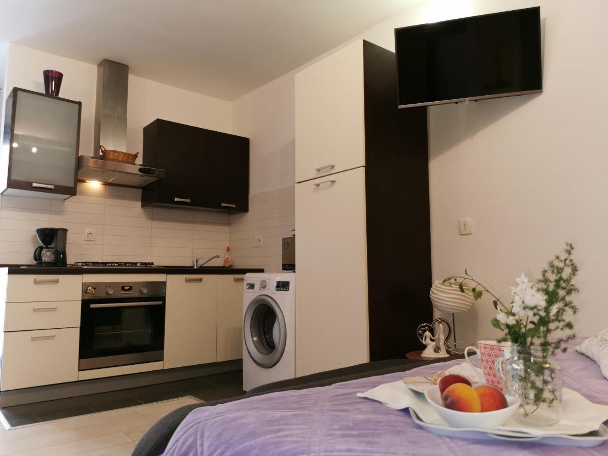 Apartments Nea Ровинь Экстерьер фото