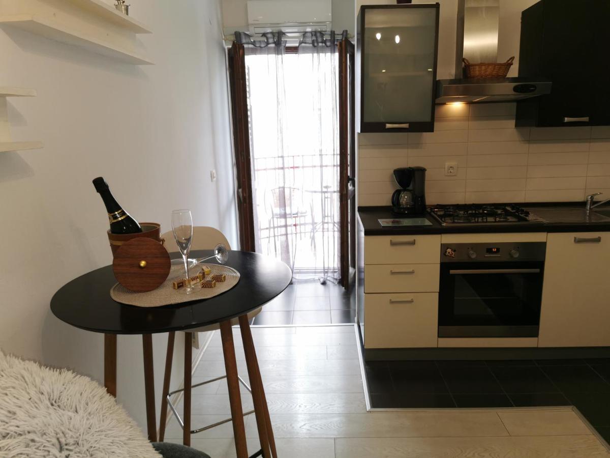 Apartments Nea Ровинь Экстерьер фото