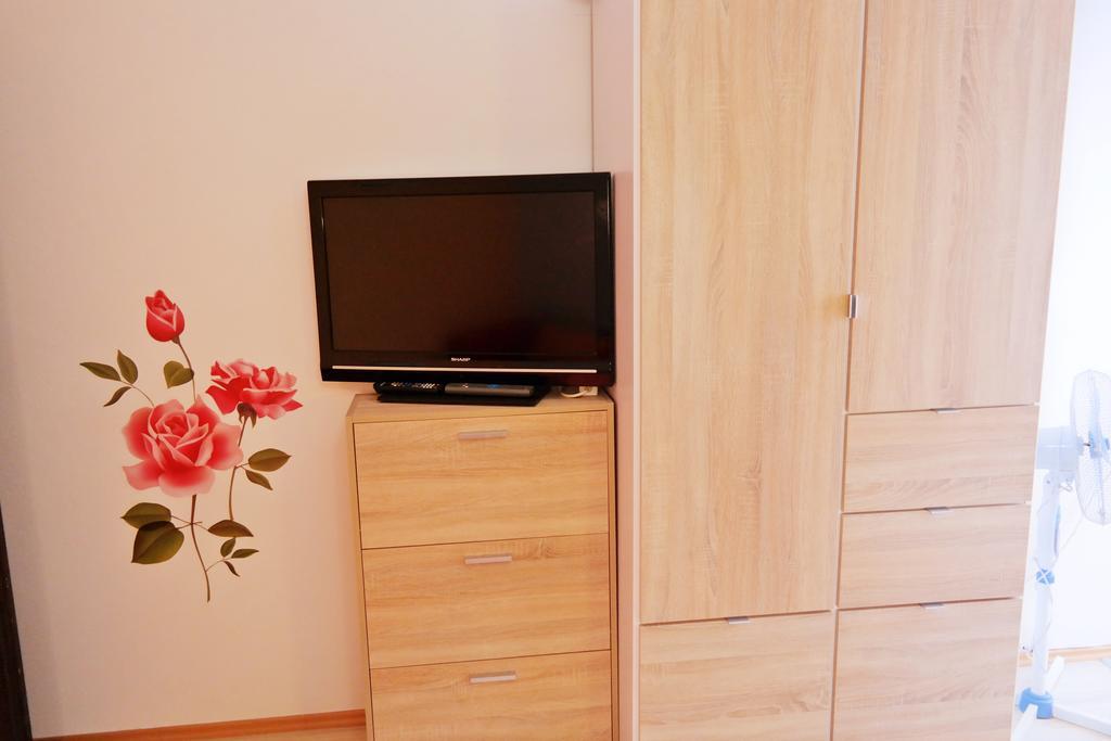 Apartments Nea Ровинь Экстерьер фото